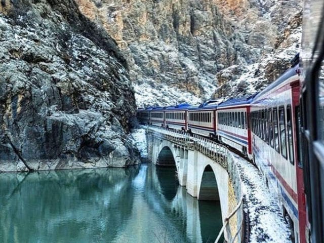 İstanbul Çıkışlı Turistik Doğu Ekspresi Thy Ile Kars Turu 1 Gece Otel 2 Gece Tren Konaklamalı (Kars-Ankara Yönü)