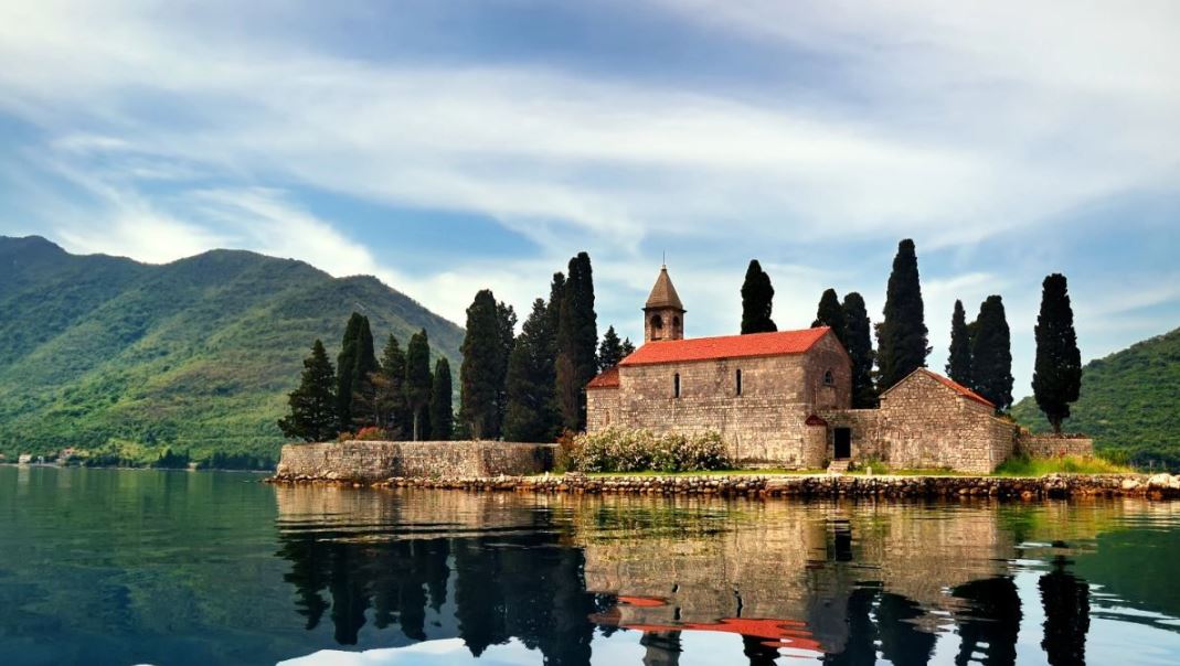 Adriyatik Kıyıları Budva Turu 19 Mayıs Özel AJet Hava Yolları ile 3 Gece 4 Gün