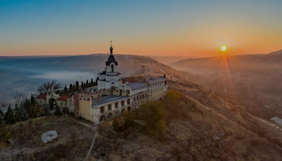 Gizli Cennet Moldova Hisky Hava Yolları ile 