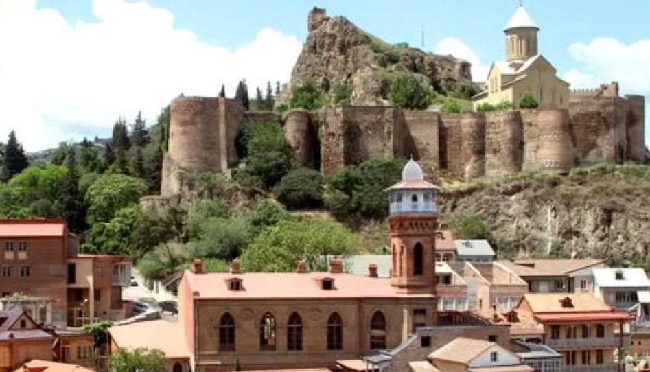 Ajet ile Viva Tiflis Turu