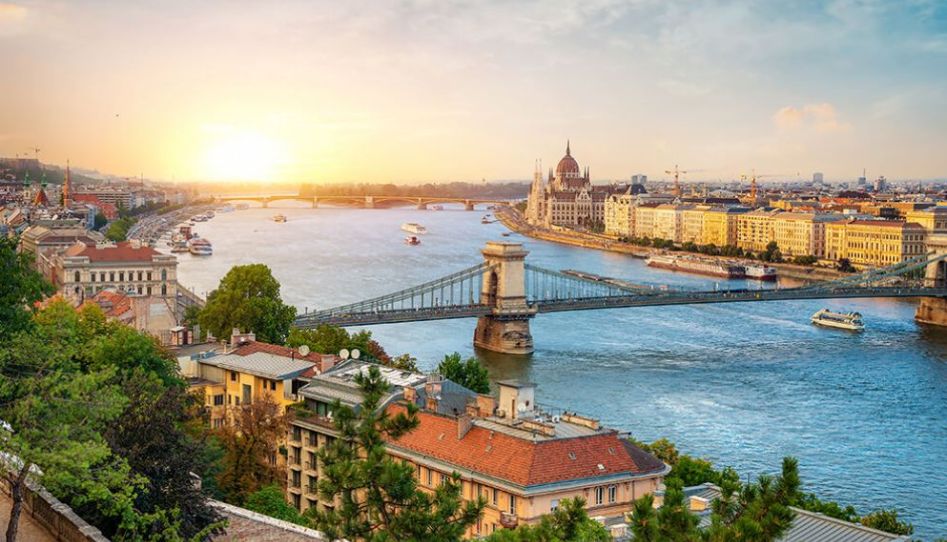 Adana'dan Direkt Sefer ile Büyük Orta Avrupa Turu Rotası 