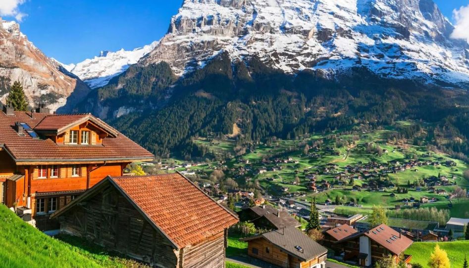 Noel Zamanı Grand Alpler Üçgeni ve Alsace Turu Ajet ile ( ZRH-ZRH )