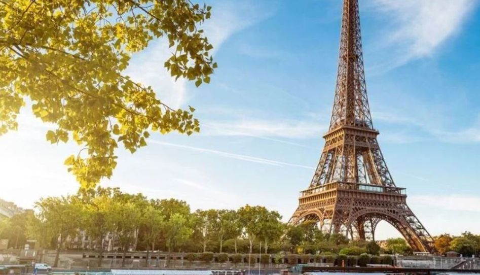 Paris & Disneyland Turu Türk Hava Yolları ile 4 Gece